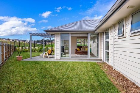 Photo of property in 25 Fairwater Road, Warkworth, 0910