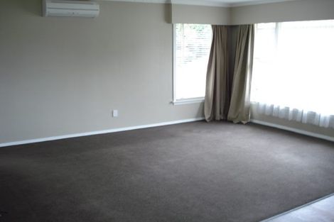 Photo of property in 26 Pinehurst Crescent, Russley, Christchurch, 8042