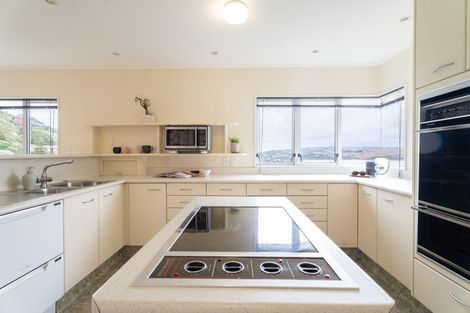 Photo of property in 4 Compass Way, Whitby, Porirua, 5024