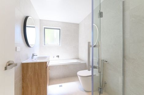 Photo of property in 2a Garner Place, Glenfield, Auckland, 0629