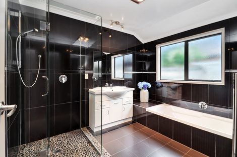 Photo of property in 102 Oriental Parade, Papamoa Beach, Papamoa, 3118