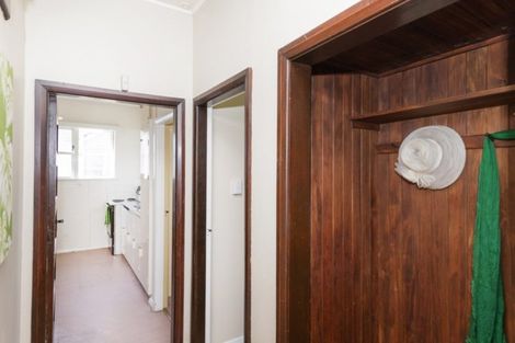 Photo of property in 6 De Lautour Road, Kaiti, Gisborne, 4010