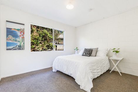 Photo of property in 30 County Road, Torbay, Auckland, 0630