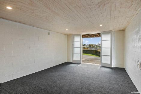 Photo of property in 26 Bond Crescent, Forrest Hill, Auckland, 0620