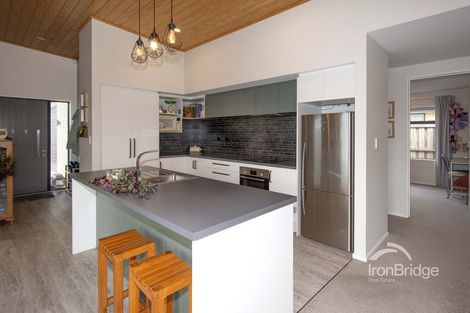 Photo of property in 32 Broadway Parade, Rolleston, 7615