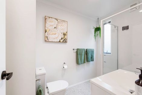 Photo of property in 11/90 Swaffield Road, Papatoetoe, Auckland, 2025