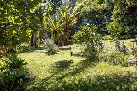 Photo of property in 32 Ocean Road, Surfdale, Waiheke Island, 1081