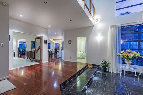 Photo of property in 13 Oakway Drive, Schnapper Rock, Auckland, 0632