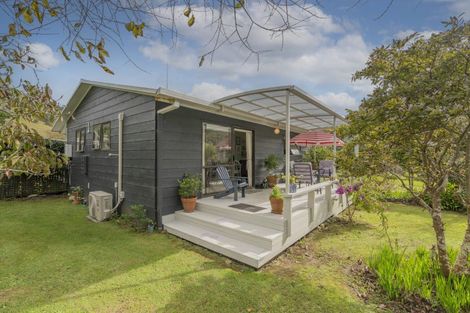 Photo of property in 10a Parkland Place, Whitianga, 3510