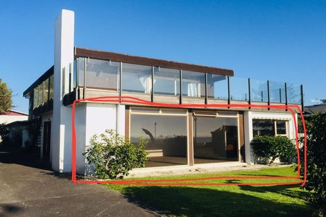 Photo of property in 24 The Esplanade, Eastern Beach, Auckland, 2012