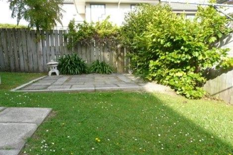 Photo of property in 2/23 Toroa Street, Torbay, Auckland, 0630