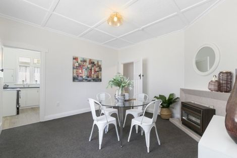 Photo of property in 43a Cambridge Terrace, Waiwhetu, Lower Hutt, 5010