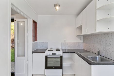 Photo of property in 2/35 Secretariat Place, Randwick Park, Auckland, 2105