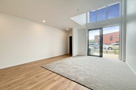 Photo of property in 12/18 Karengo Street, Long Bay, Auckland, 0630
