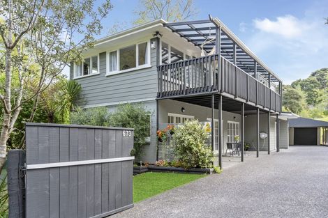 Photo of property in 673 West Coast Road, Oratia, Auckland, 0604