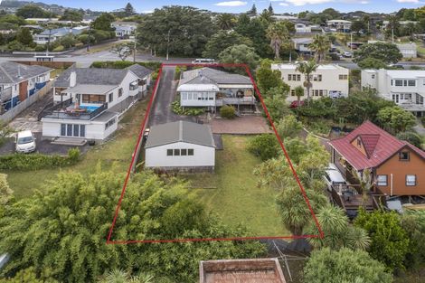 Photo of property in 175 Blockhouse Bay Road, Avondale, Auckland, 0600