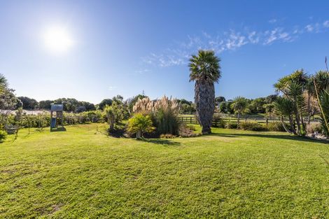 Photo of property in 116a Paetawa Road, Peka Peka, Waikanae, 5391