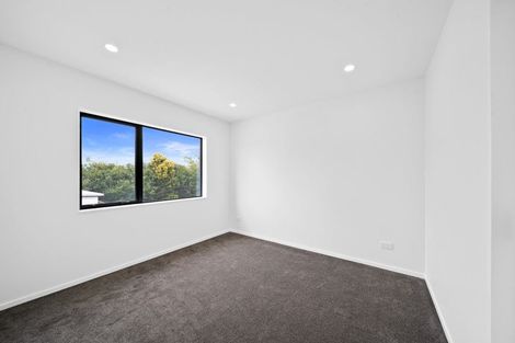 Photo of property in 2/9 Wilson Place, Papakura, 2110