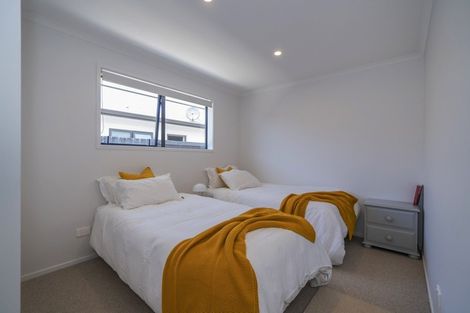 Photo of property in 8 Palm Drive, Whitianga, 3510