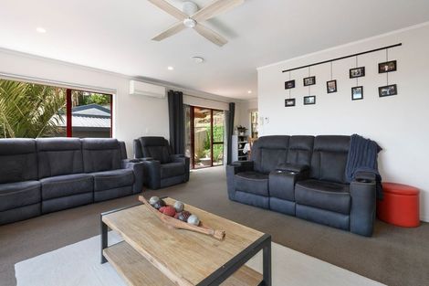 Photo of property in 63 Meander Drive, Welcome Bay, Tauranga, 3112