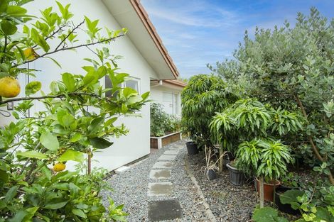 Photo of property in 28 Calypso Drive, Papamoa Beach, Papamoa, 3118