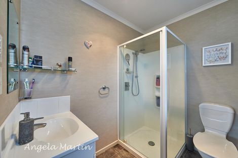 Photo of property in 47a Rosalie Terrace, Kelvin Grove, Palmerston North, 4414