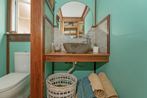 Photo of property in 8 Laycock Road, Tairua, 3508