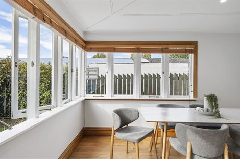 Photo of property in 28 Rangatira Road, Birkenhead, Auckland, 0626