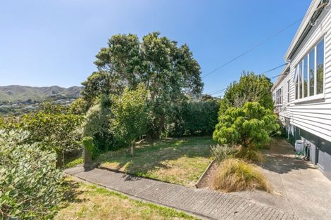 Photo of property in 35 Bankot Crescent, Ngaio, Wellington, 6035
