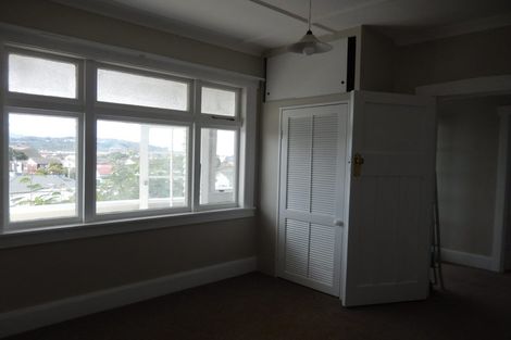 Photo of property in 20 Queens Drive, Kilbirnie, Wellington, 6022