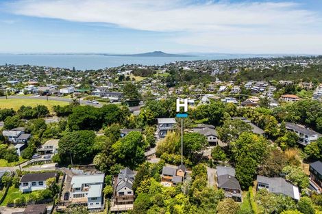 Photo of property in 163 Browns Bay Road, Browns Bay, Auckland, 0630