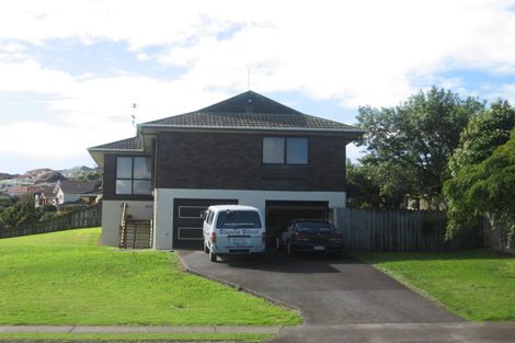 Photo of property in 92 Aviemore Drive, Highland Park, Auckland, 2010