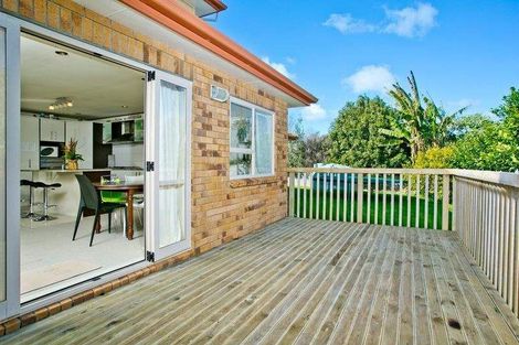 Photo of property in 14c Baulcomb Parade, Windsor Park, Auckland, 0632