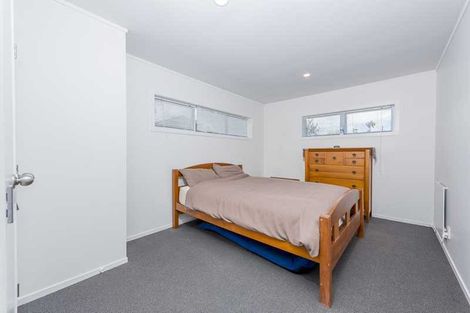 Photo of property in 123a Hobsonville Road, West Harbour, Auckland, 0618