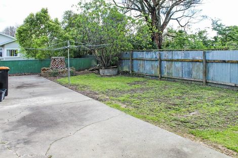 Photo of property in 30 Kingswood Street, Takaro, Palmerston North, 4412