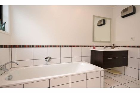 Photo of property in 8 Wentworth Terrace, Kerikeri, 0230