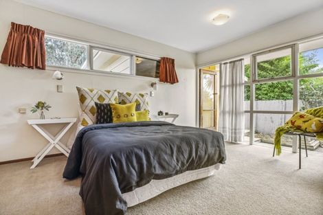 Photo of property in 264 Titirangi Road, Titirangi, Auckland, 0604