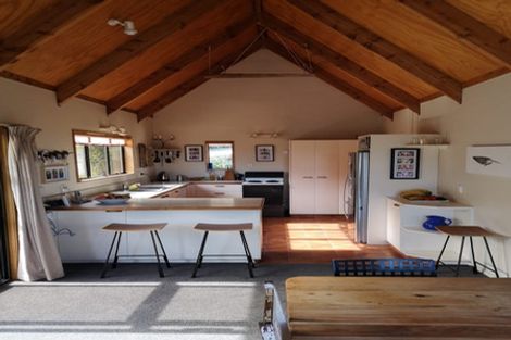 Photo of property in 92 Tosswill Road, Tahunanui, Nelson, 7011