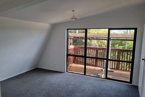 Photo of property in 1/80 Sunnyside Road, Sunnyvale, Auckland, 0612