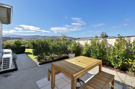 Photo of property in 146 Endeavour Drive, Whitby, Porirua, 5024