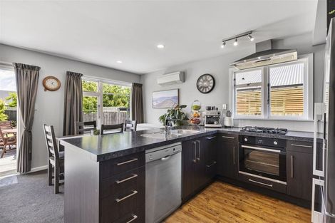 Photo of property in 8 Mappleton Avenue, Burnside, Christchurch, 8053