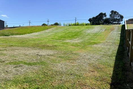 Photo of property in 9 Milky Way, Langs Beach, 0582