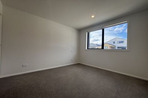 Photo of property in 37 Shelduck Road, Jacks Point, 9371