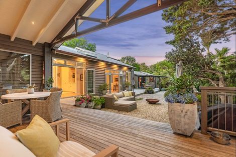 Photo of property in 893 Takatu Road, Tawharanui Peninsula, Warkworth, 0986