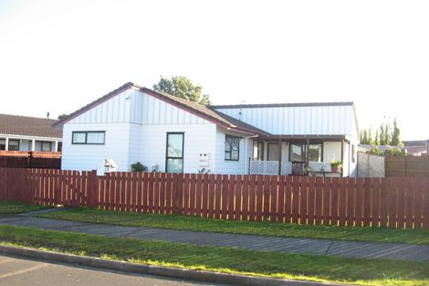 Photo of property in 15 Southview Place, Wattle Downs, Auckland, 2102