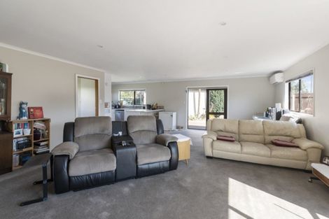 Photo of property in 24 Norfolk Crescent, Otaki Beach, Otaki, 5512