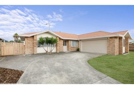 Photo of property in 10 Aldershot Place, Nawton, Hamilton, 3200