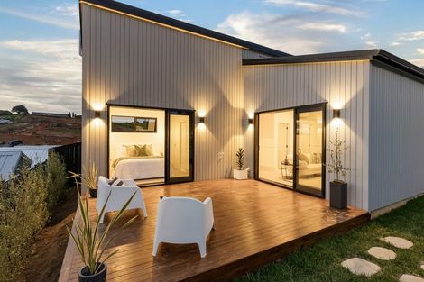 Photo of property in 44 Taukahiwi Road, Pukekohe, 2120