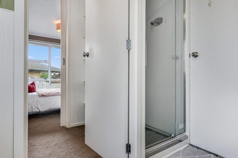 Photo of property in 67 Sandwich Road, St Andrews, Hamilton, 3200