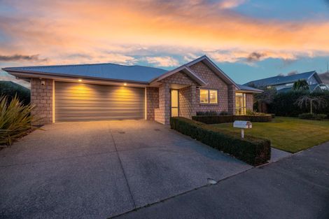 Photo of property in 7 Applefield Court, Northwood, Christchurch, 8051